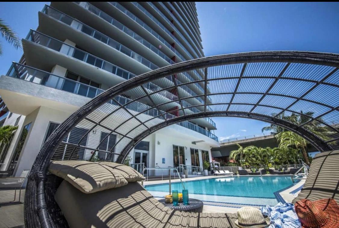 Studio In Hallandale 2 Beds Холандейл Бийч Екстериор снимка