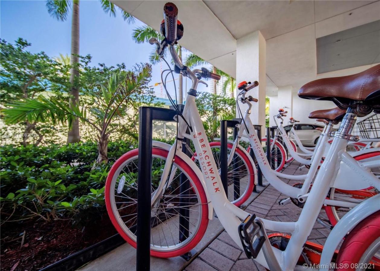 Studio In Hallandale 2 Beds Холандейл Бийч Екстериор снимка